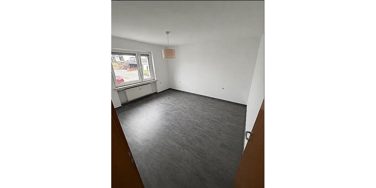 Etagenwohnung Plettenberg - 4 Zimmer, 105 m&sup2;, 750&euro; | Angebot:27570289