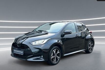 Toyota Yaris 15.000 km 21.950 &euro; Overath 51491