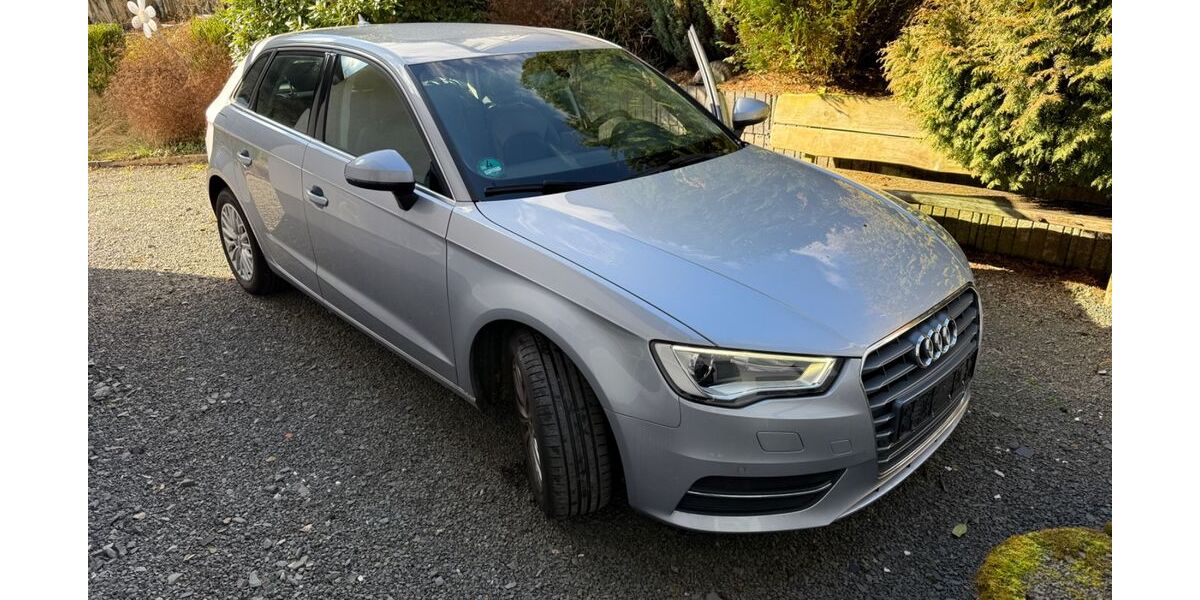 Audi A3 92.000 km 11.300 &euro; Attendorn 57439