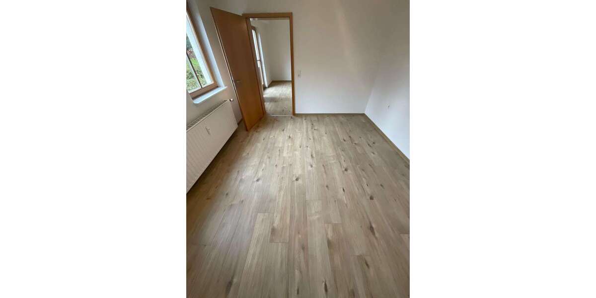 Etagenwohnung Gummersbach Reininghausen - 2.5 Zimmer, 66 m&sup2;, 391&euro; | Angebot:26933351