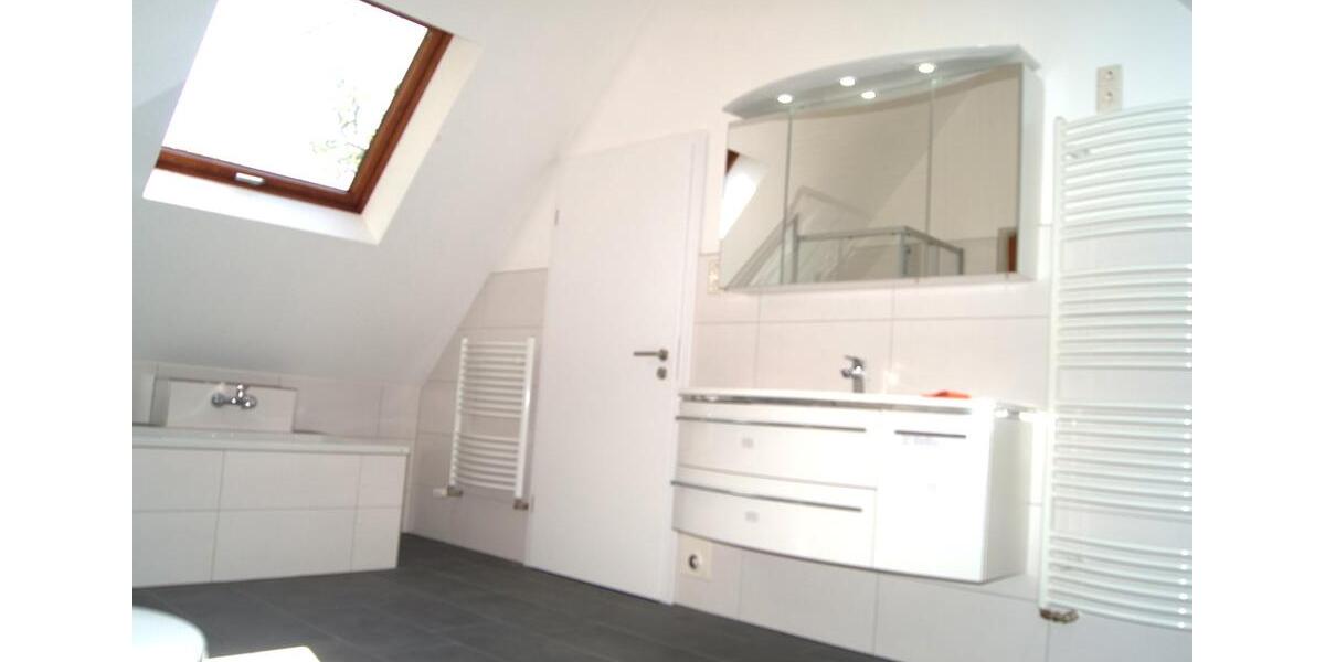 Einfamilienhaus Gummersbach Hepel - 10 Zimmer, 247 m&sup2;, 469.000&euro; | Angebot:27156477