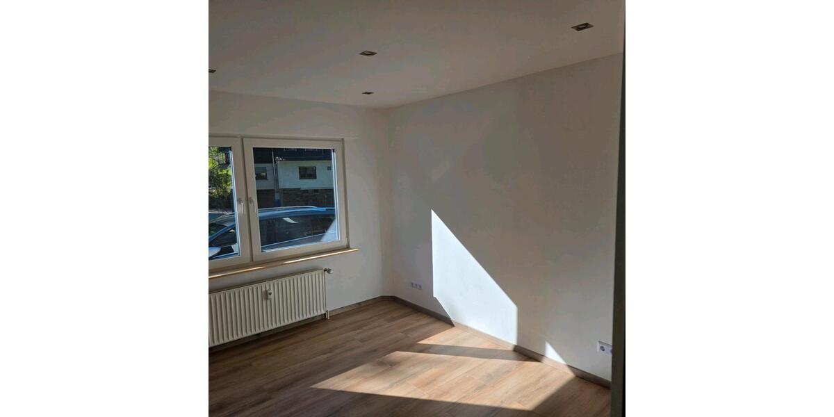 Erdgeschoßwohnung Niederfischbach - 3 Zimmer, 90 m&sup2;, 900&euro; | Angebot:26621572
