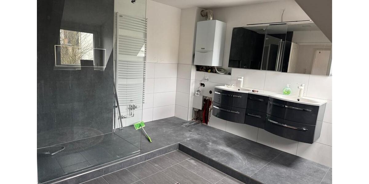 Dachgeschoßwohnung Lüdenscheid - 3 Zimmer, 80 m&sup2;, 650&euro; | Angebot:25139504