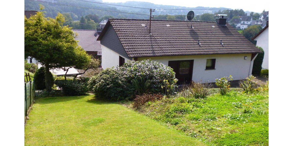 Einfamilienhaus Gummersbach Vollmerhausen - 8 Zimmer, 140 m&sup2;, 545.000&euro; | Angebot:26092505