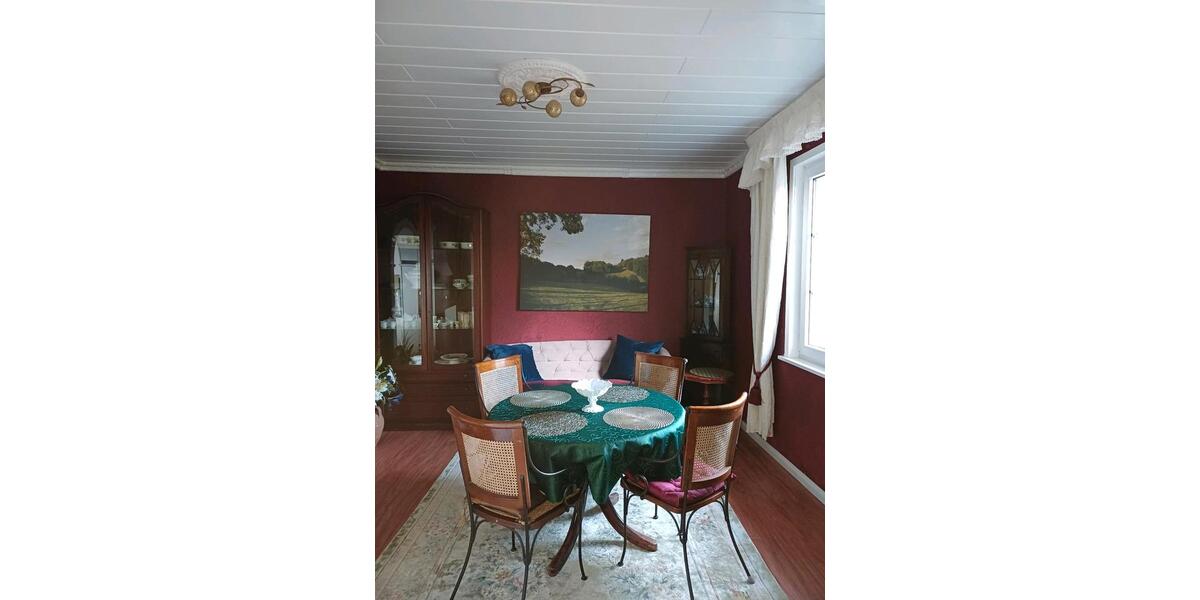 Etagenwohnung Drolshagen - 2 Zimmer, 92 m&sup2;, 980&euro; | Angebot:24589076