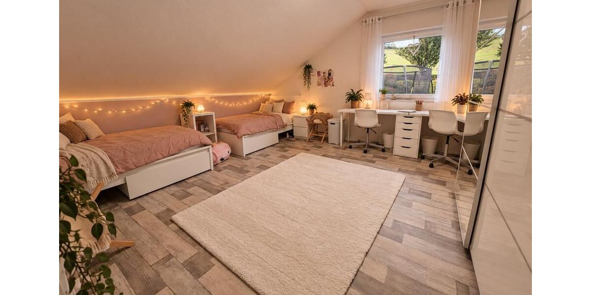 Einfamilienhaus Marienheide - 7 Zimmer, 216 m&sup2;, 680.000&euro; | Angebot:27579989