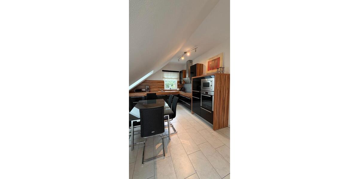 Dachgeschoßwohnung Reichshof - 2 Zimmer, 71 m&sup2;, 1.500&euro; | Angebot:27533813