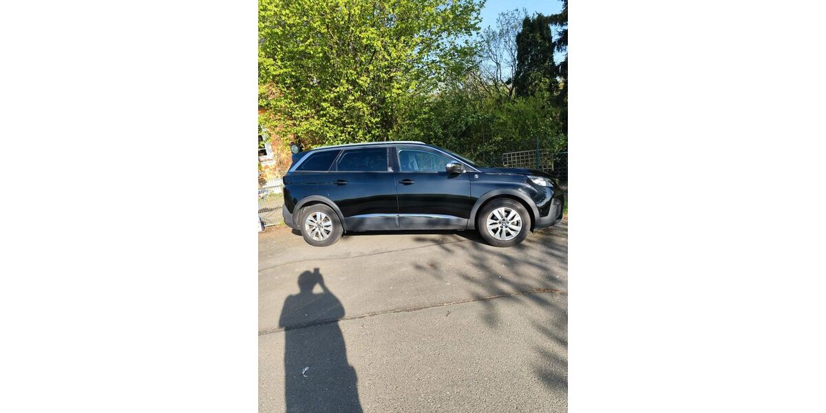 Peugeot 5008 94.000 km 19.000 &euro; Windeck 51570