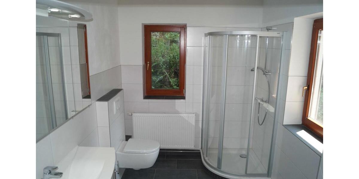 Einfamilienhaus Gummersbach Berstig Süd - 10 Zimmer, 247 m&sup2;, 499.000&euro; | Angebot:26222130
