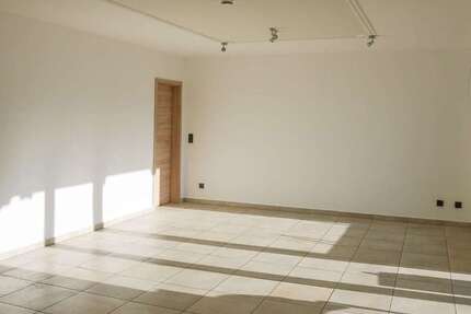 Wohnung Engelskirchen - 2 Zimmer, 77 m&sup2;, 750&euro; | Angebot:25900871