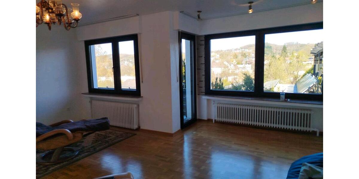 Erdgeschoßwohnung Bergneustadt - 3 Zimmer, 84 m&sup2;, 672&euro; | Angebot:27550518