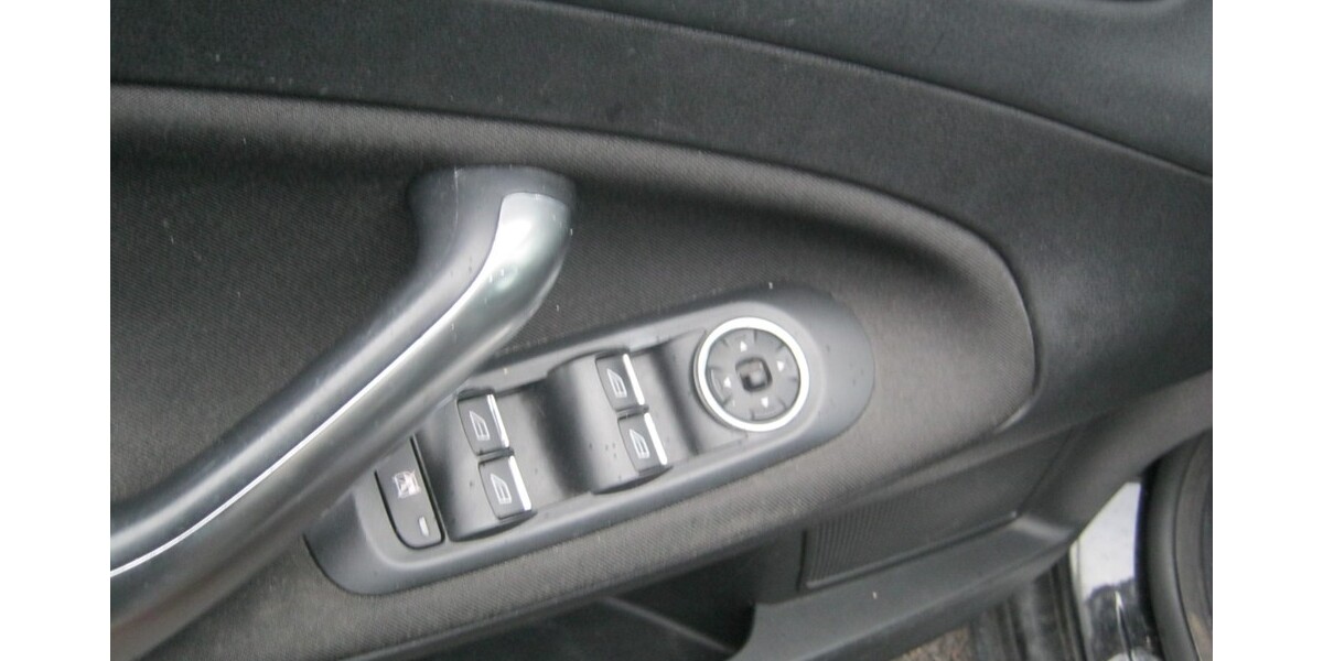 Ford Mondeo 259.000 km 2.999 &euro; Bergneustadt 51702