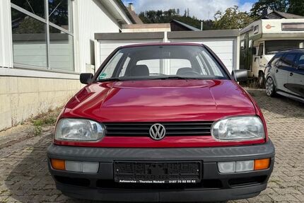 VW Golf 98.000 km 3.400 &euro; Plettenberg 58840