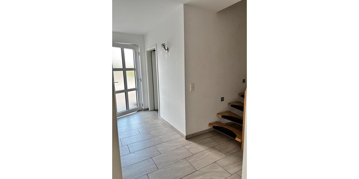 Einfamilienhaus Nümbrecht - 4 Zimmer, 107 m&sup2;, 1.700&euro; | Angebot:27614939