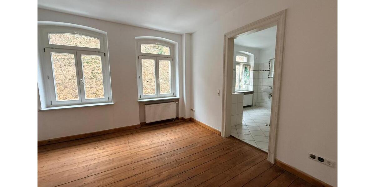 Etagenwohnung Wiehl - 4 Zimmer, 130 m&sup2;, 1.450&euro; | Angebot:25538771