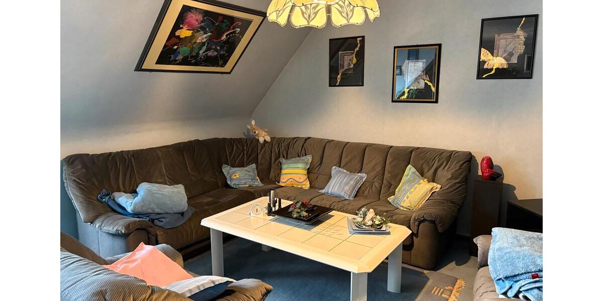 Dachgeschoßwohnung Gummersbach Berstig Süd - 4 Zimmer, 108 m&sup2;, 900&euro; | Angebot:27543516