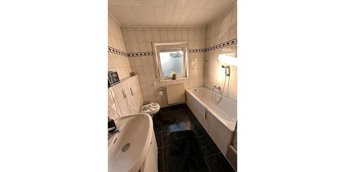 Hochparterre Wenden - 3 Zimmer, 77 m&sup2;, 750&euro; | Angebot:27548826