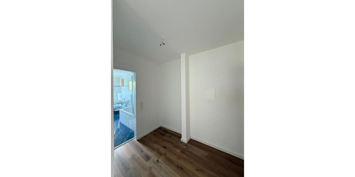 Dachgeschoßwohnung Olpe - 4 Zimmer, 80 m&sup2;, 225.000&euro; | Angebot:27181327