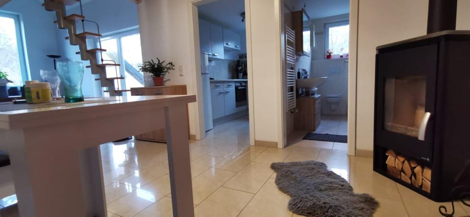 Dachgeschoßwohnung Bergneustadt - 3 Zimmer, 85 m&sup2;, 900&euro; | Angebot:25221209