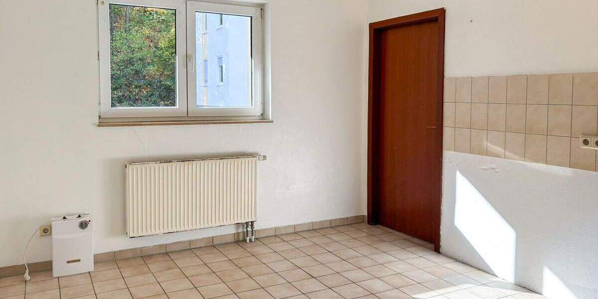 Etagenwohnung Wissen - 5 Zimmer, 110 m&sup2;, 145.000&euro; | Angebot:25738139