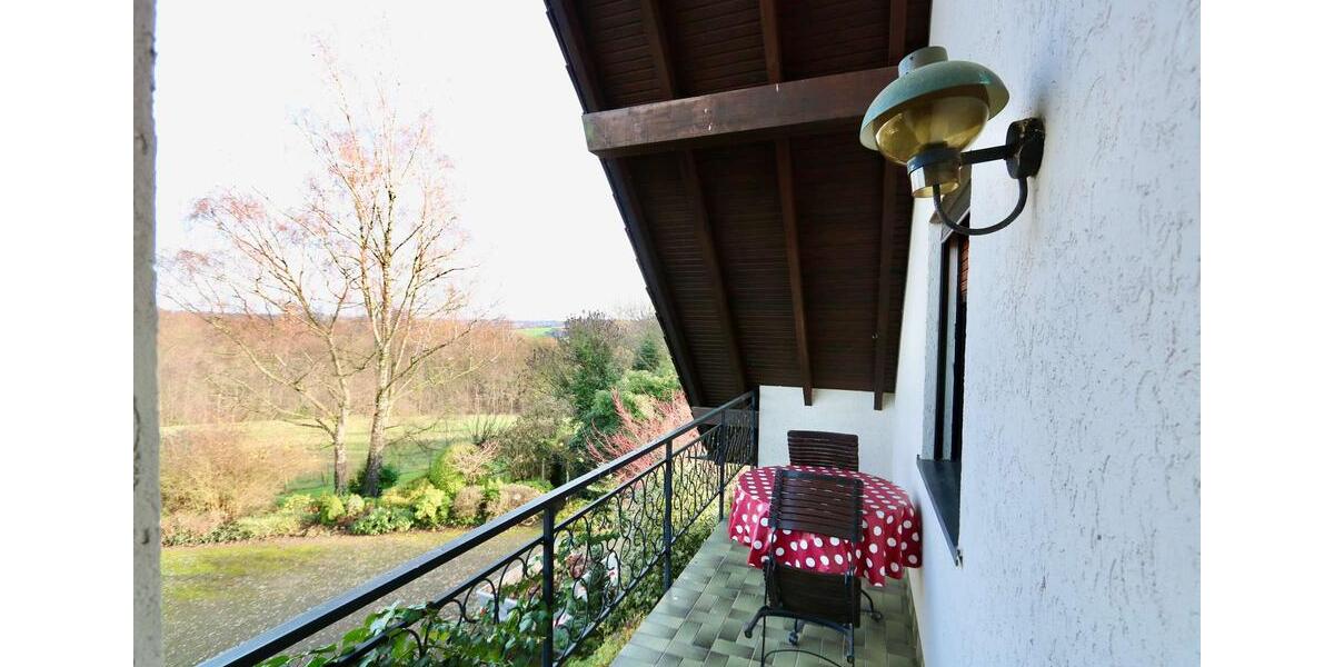 Etagenwohnung Overath - 3 Zimmer, 100 m&sup2;, 1.000&euro; | Angebot:24992525