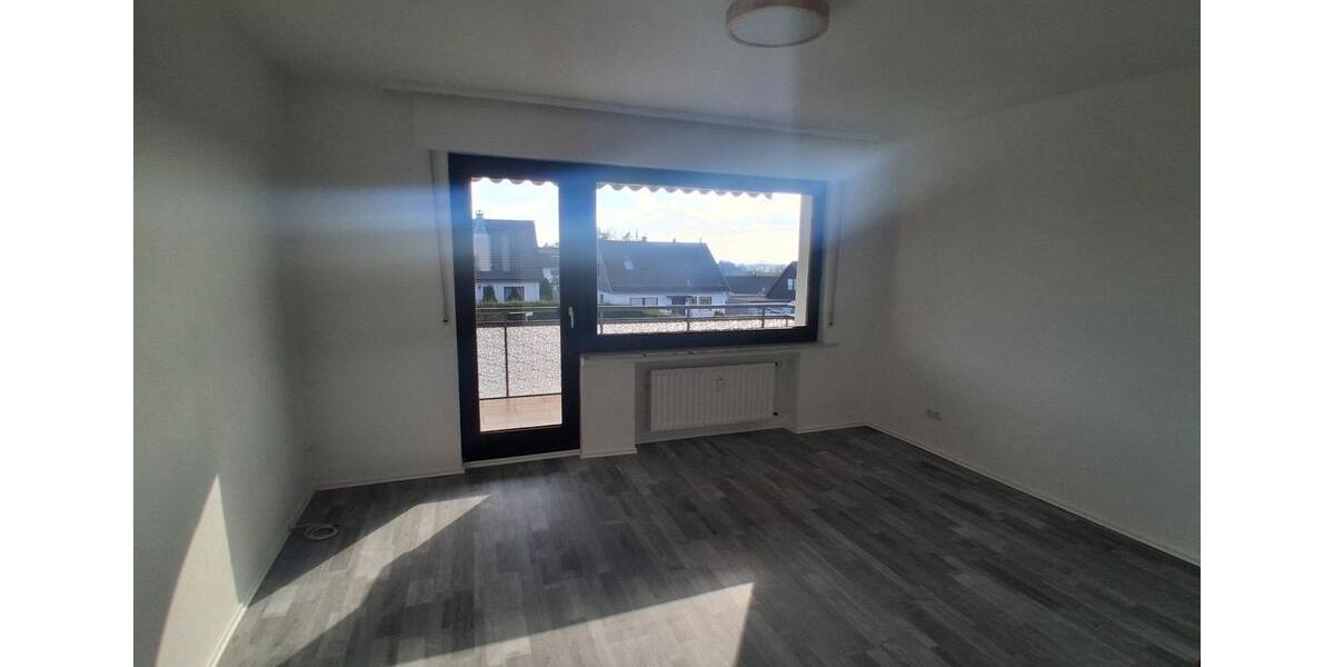 Etagenwohnung Wiehl - 4 Zimmer, 101 m&sup2;, 960&euro; | Angebot:25920076