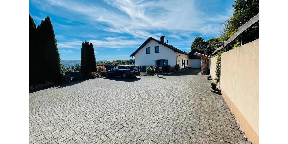 Einfamilienhaus Attendorn - 12 Zimmer, 250 m&sup2;, 469.000&euro; | Angebot:26393477