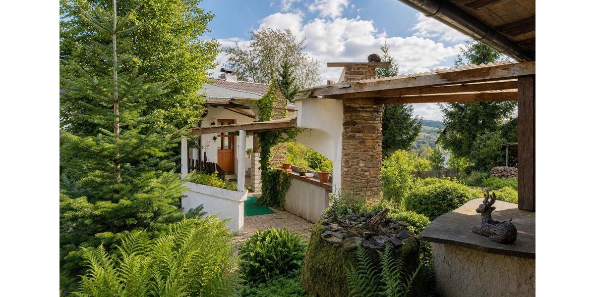 Einfamilienhaus Morsbach - 8 Zimmer, 207 m&sup2;, 384.000&euro; | Angebot:27096834