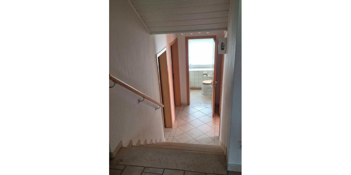 Erdgeschoßwohnung Wiehl - 3 Zimmer, 90 m&sup2;, 640&euro; | Angebot:27583748