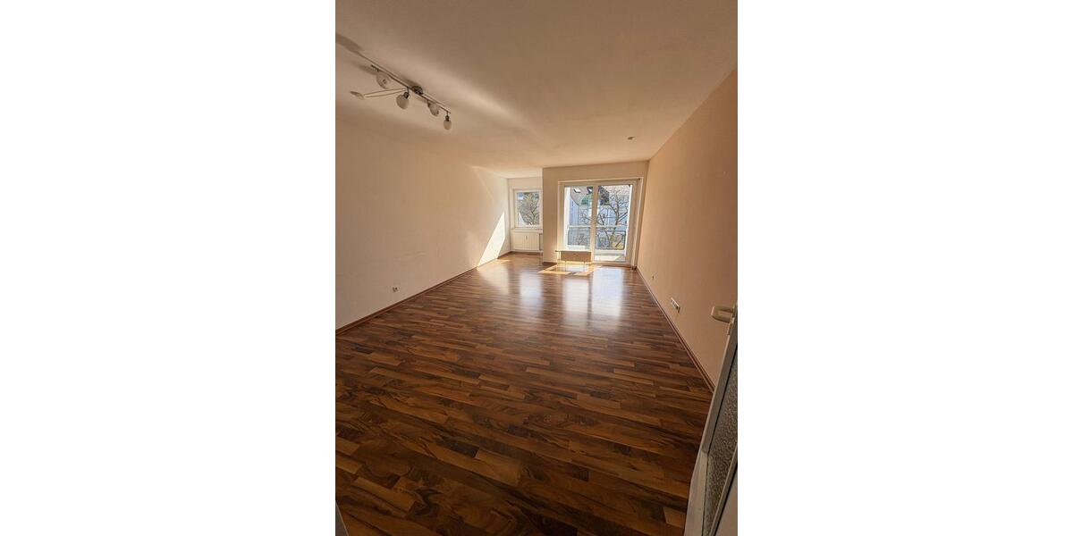 Etagenwohnung Wipperfürth - 3 Zimmer, 83 m&sup2;, 685&euro; | Angebot:25994040