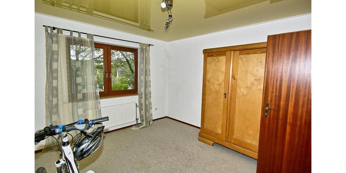 Einfamilienhaus Reichshof - 10 Zimmer, 240 m&sup2;, 499.999&euro; | Angebot:27014357