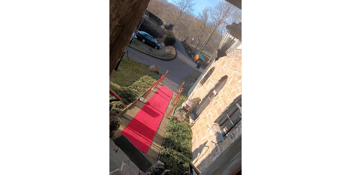 Einfamilienhaus Radevormwald - 8 Zimmer, 350 m&sup2;, 3.900&euro; | Angebot:25957722