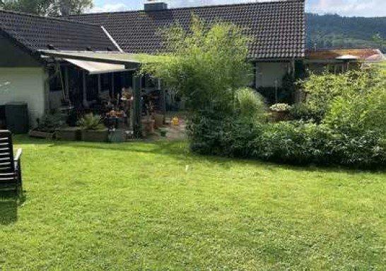 Einfamilienhaus Freudenberg - 7 Zimmer, 137 m&sup2;, 1.400&euro; | Angebot:27615046