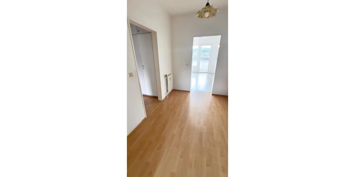 Etagenwohnung Bergneustadt - 2 Zimmer, 65 m&sup2;, 130.000&euro; | Angebot:27450777