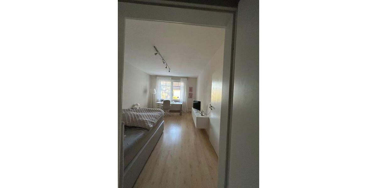 Einfamilienhaus Wiehl - 9 Zimmer, 250 m&sup2;, 679.000&euro; | Angebot:25654227