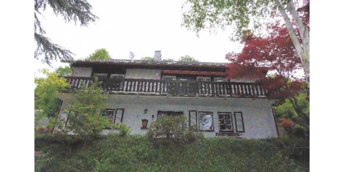 Einfamilienhaus Wiehl - 7 Zimmer, 270 m&sup2;, 398.000&euro; | Angebot:25719642
