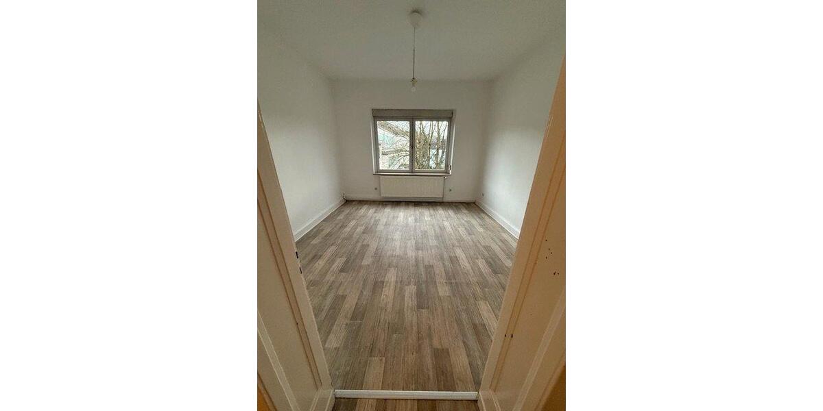 Etagenwohnung Plettenberg - 3 Zimmer, 112 m&sup2;, 600&euro; | Angebot:26459537