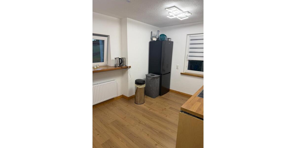 Etagenwohnung Friesenhagen - 4 Zimmer, 90 m&sup2;, 950&euro; | Angebot:27544455