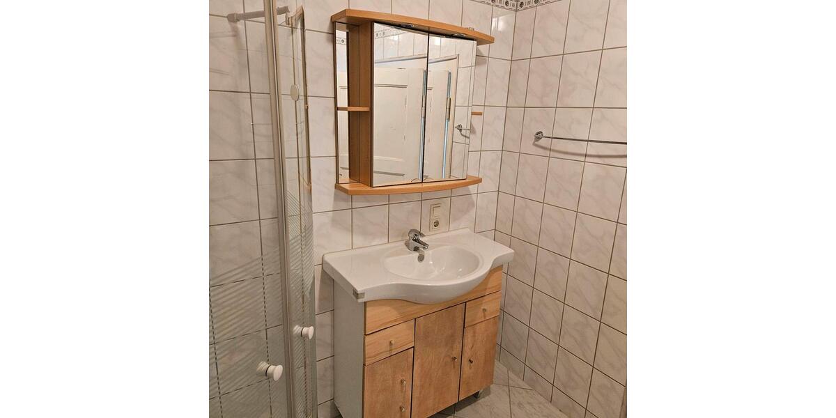 Etagenwohnung Gummersbach - 2 Zimmer, 60 m&sup2;, 650&euro; | Angebot:26662662
