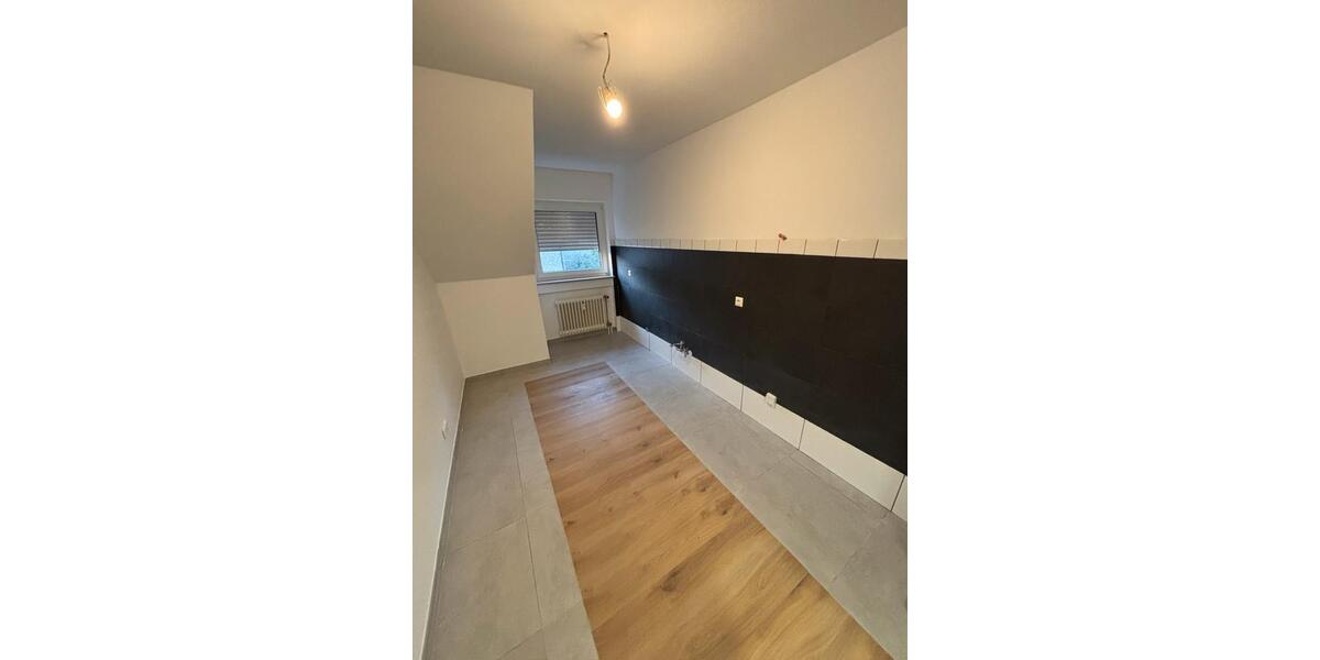 Dachgeschoßwohnung Plettenberg - 2 Zimmer, 67 m&sup2;, 650&euro; | Angebot:25895253