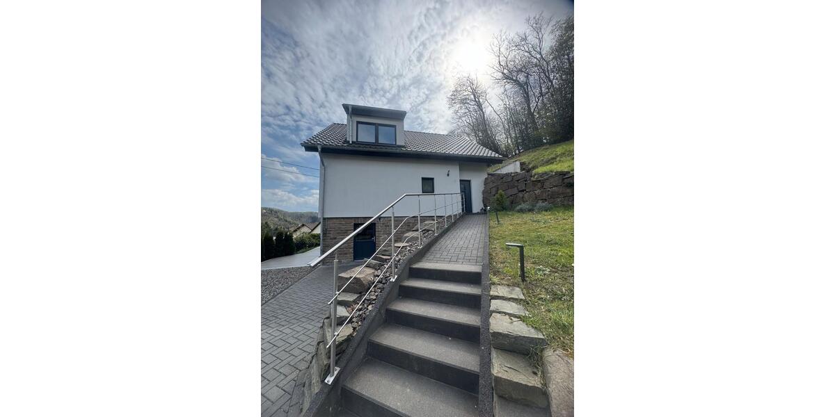 Einfamilienhaus Gummersbach Berstig Süd - 4 Zimmer, 130 m&sup2;, 1.490&euro; | Angebot:26211220