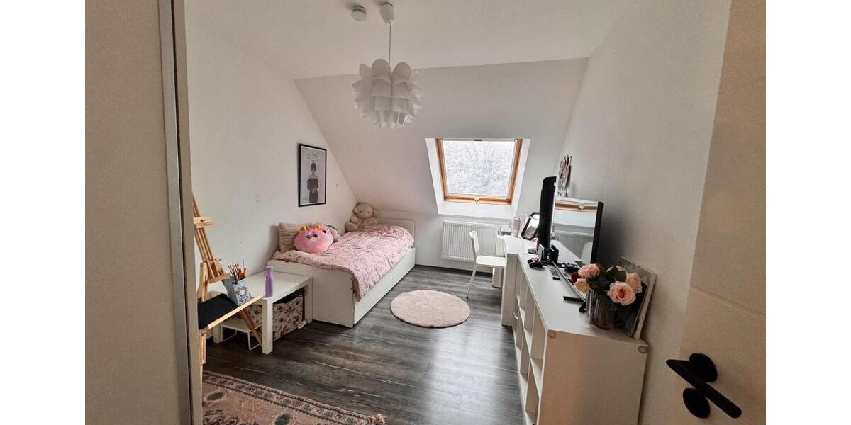 Reihenhaus Lüdenscheid Staberg - 5 Zimmer, 130 m&sup2;, 1.800&euro; | Angebot:25563053