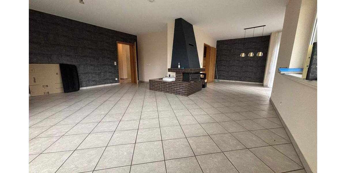 Doppelhaushälfte Reichshof Berghausen - 4 Zimmer, 145 m&sup2;, 279.000&euro; | Angebot:25796670