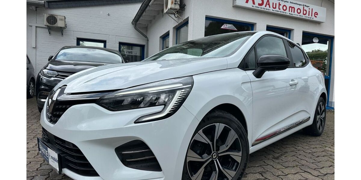 Renault Clio 128.000 km 11.949 &euro; Gummersbach (Zwischen Toom Markt und ATU) 51645