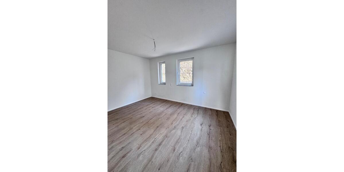 Etagenwohnung Gummersbach - 2 Zimmer, 73 m&sup2;, 900&euro; | Angebot:26132190