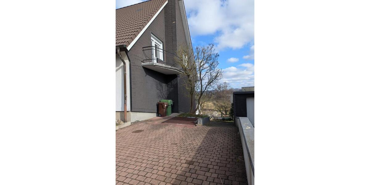 Dachgeschoßwohnung Gummersbach Berstig Süd - 3 Zimmer, 70 m&sup2;, 900&euro; | Angebot:24817253