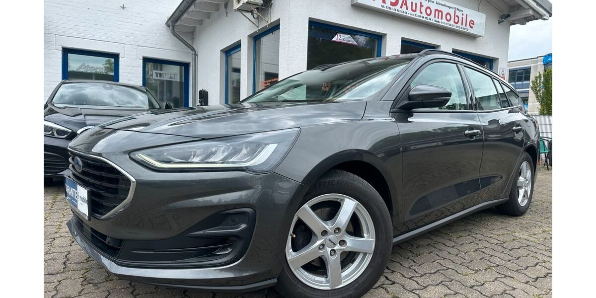 Ford Focus 136.000 km 10.949 &euro; Gummersbach (Zwischen Toom Markt und ATU) 51645