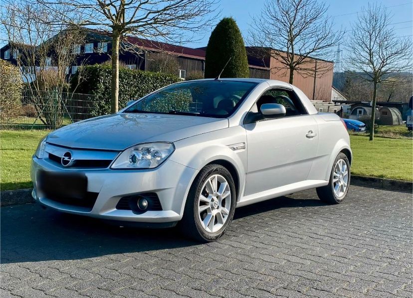 Opel Tigra 72.000 km 4.499 &euro; Eitorf 53783