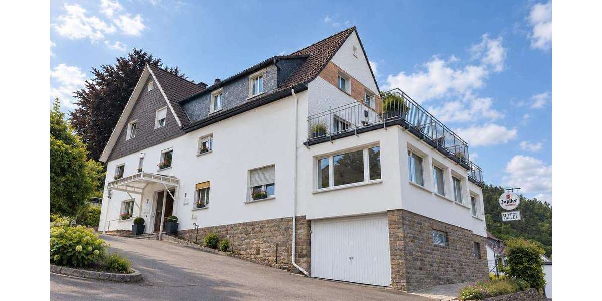 Einfamilienhaus Engelskirchen - 16 Zimmer, 617 m&sup2;, 385.000&euro; | Angebot:27539481