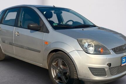 Ford Fiesta 146.128 km 2.200 &euro; Olpe 57462